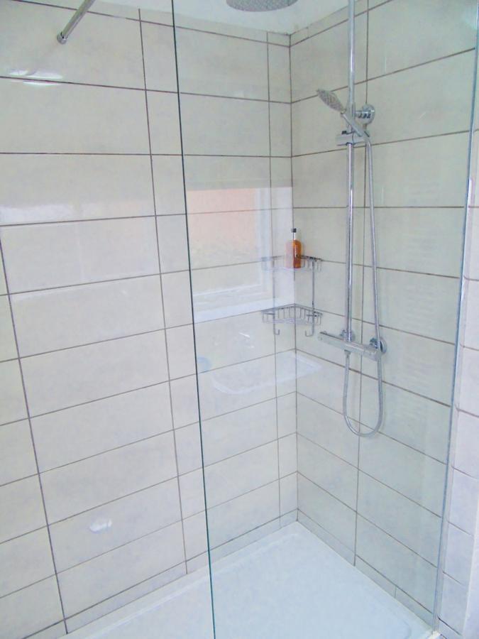 Willows - Cardiff Guest House エクステリア 写真