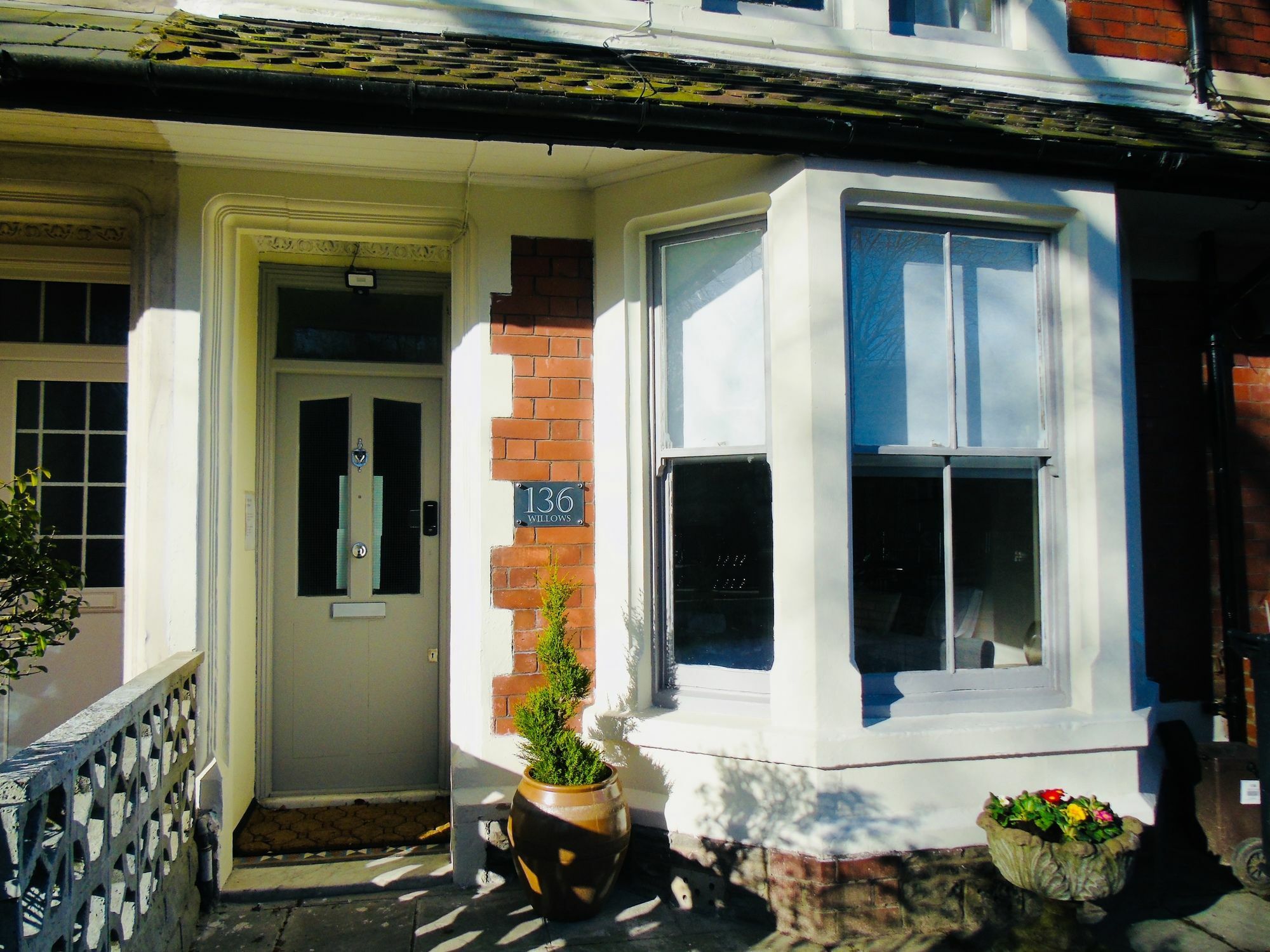 Willows - Cardiff Guest House エクステリア 写真